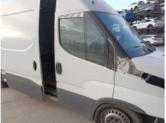 Recambio de puerta delantera derecha para iveco daily vi furgoneta 35s18, 35c18, 40c18, 50c18, 60c18, 65c18, 70c18 referencia OE 2