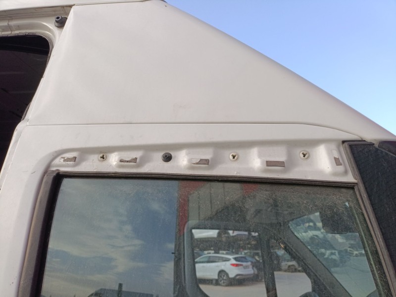 Recambio de puerta delantera derecha para iveco daily vi furgoneta 35s18, 35c18, 40c18, 50c18, 60c18, 65c18, 70c18 referencia OE