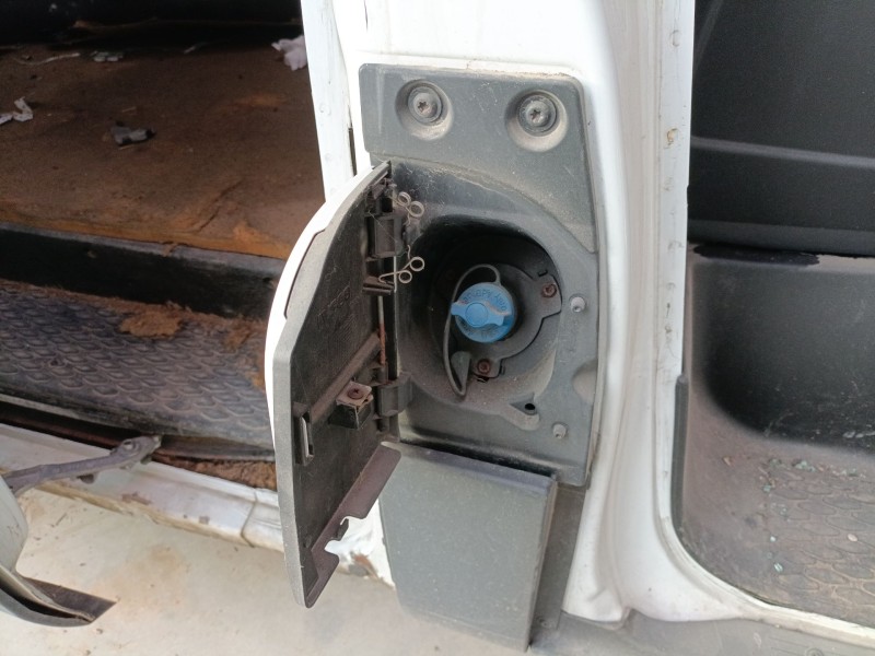 Recambio de tapa exterior combustible para iveco daily vi furgoneta 35s18, 35c18, 40c18, 50c18, 60c18, 65c18, 70c18 referencia O