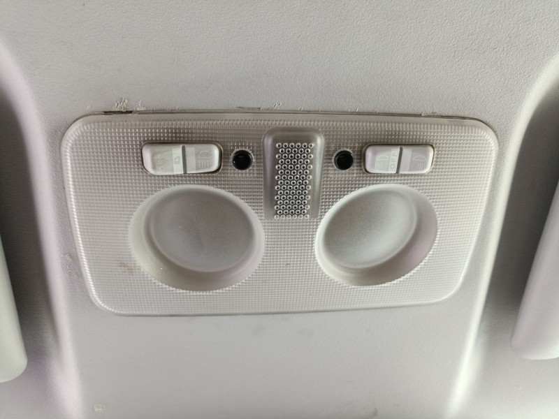 Recambio de luz interior para iveco daily vi furgoneta 35s18, 35c18, 40c18, 50c18, 60c18, 65c18, 70c18 referencia OEM IAM   