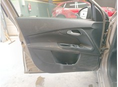 GUARNECIDO PUERTA DELANTERA IZQUIERDA 