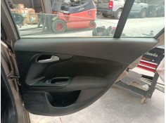 GUARNECIDO PUERTA TRASERA DERECHA 
