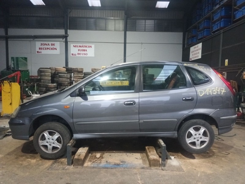 nissan almera tino (v10) del año 2005