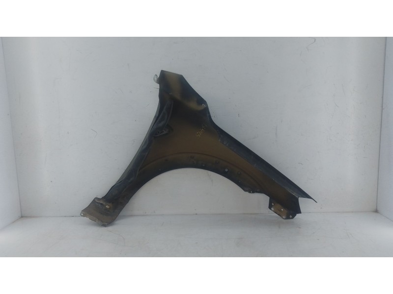 Recambio de aleta delantera izquierda para chevrolet captiva (c100, c140) 2.0 d referencia OEM IAM   E4-B3-11