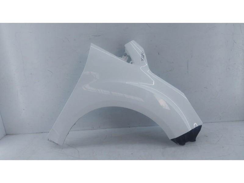 Recambio de aleta delantera derecha para ford c-max ii (dxa/cb7, dxa/ceu) 1.6 tdci referencia OEM IAM   E4-B3-5