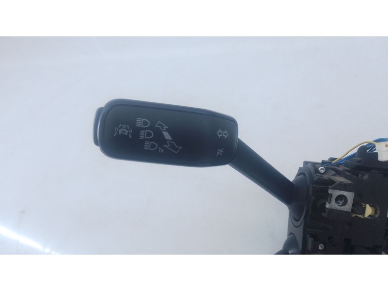 Recambio de mando intermitentes para seat leon (5f1) 1.6 tdi referencia OEM IAM   