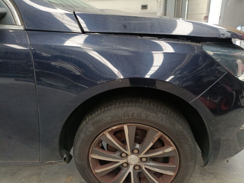 Recambio de aleta delantera derecha para peugeot 308 ii (lb_, lp_, lw_, lh_, l3_) 1.6 hdi / bluehdi 115 referencia OEM IAM   