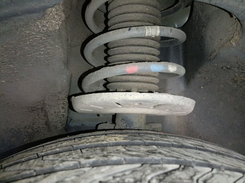 Recambio de amortiguador delantero izquierdo para peugeot 308 ii (lb_, lp_, lw_, lh_, l3_) 1.6 hdi / bluehdi 115 referencia OEM 