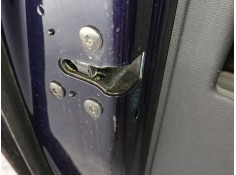 CERRADURA PUERTA TRASERA IZQUIERDA 