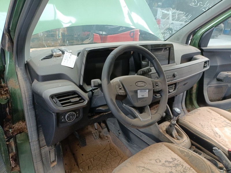 ford tourneo combi v769 del año 2024