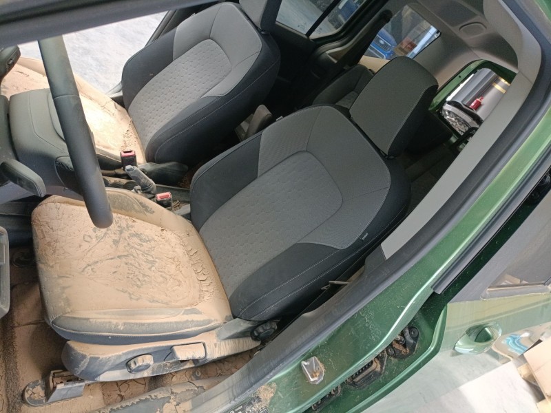 ford tourneo combi v769 del año 2024
