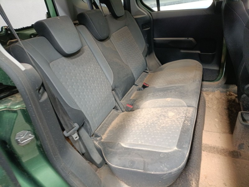 ford tourneo combi v769 del año 2024