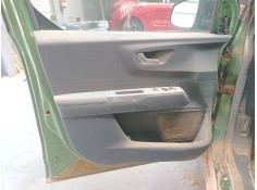 GUARNECIDO PUERTA DELANTERA IZQUIERDA 