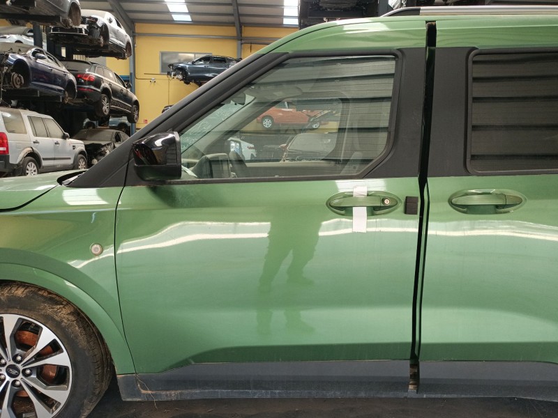 Recambio de puerta delantera izquierda para ford tourneo combi v769 referencia OEM IAM   