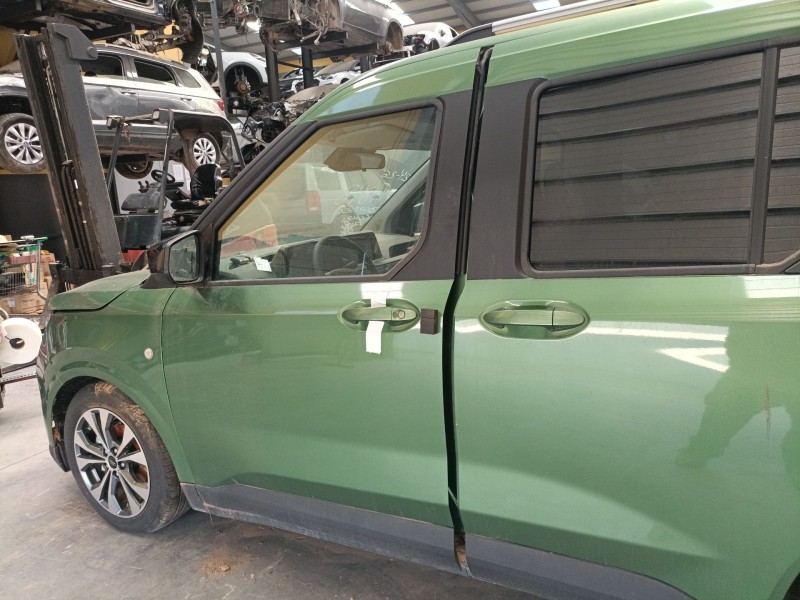 Recambio de puerta delantera izquierda para ford tourneo combi v769 referencia OEM IAM   