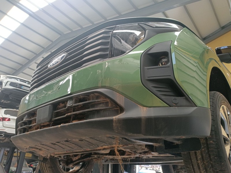 Recambio de paragolpes delantero para ford tourneo combi v769 referencia OEM IAM   