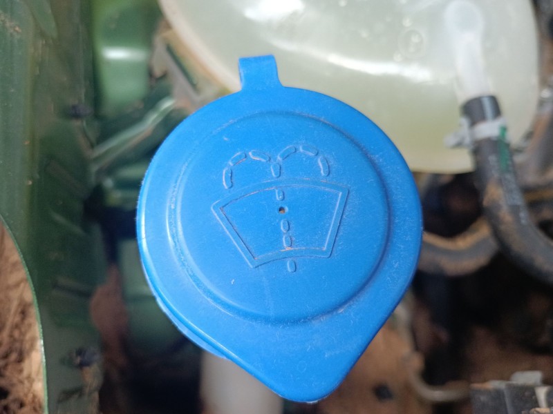 Recambio de deposito limpia para ford tourneo combi v769 referencia OEM IAM   