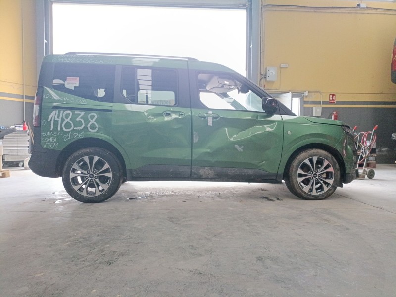 ford tourneo combi v769 del año 2024
