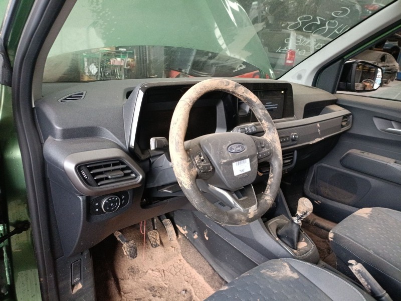 ford tourneo combi v769 del año 2024