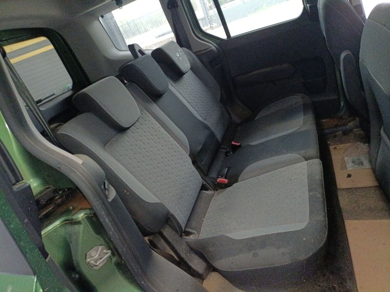 ford tourneo combi v769 del año 2024