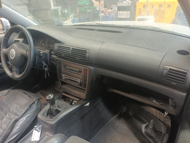 volkswagen passat b5 (3b2) del año 1997