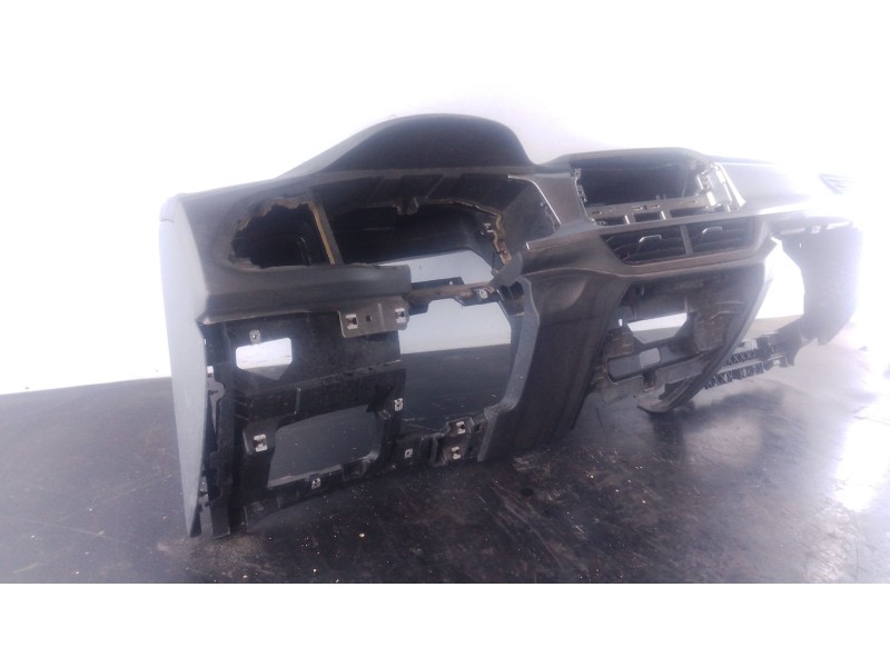 Recambio de salpicadero para volkswagen t-roc (a11, d11) 2.0 tdi scr referencia OEM IAM   