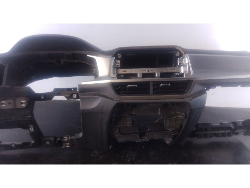Recambio de salpicadero para volkswagen t-roc (a11, d11) 2.0 tdi scr referencia OEM IAM   