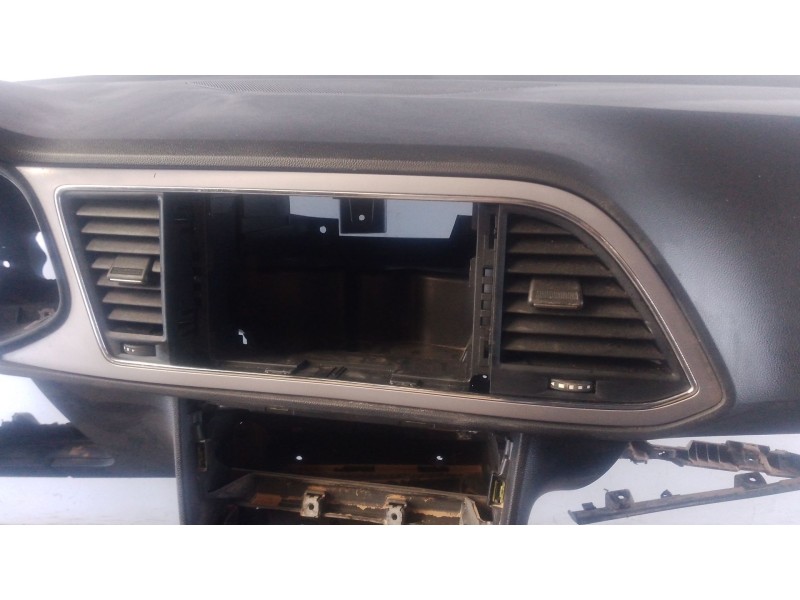 Recambio de salpicadero para seat leon st (5f8) 1.4 tgi referencia OEM IAM   