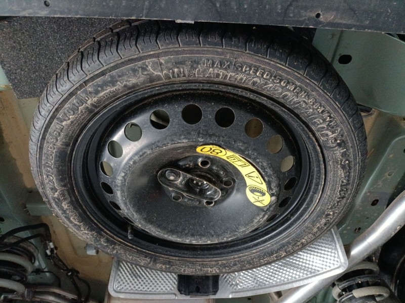 Recambio de neumatico repuesto para ford tourneo combi v769 referencia OEM IAM   