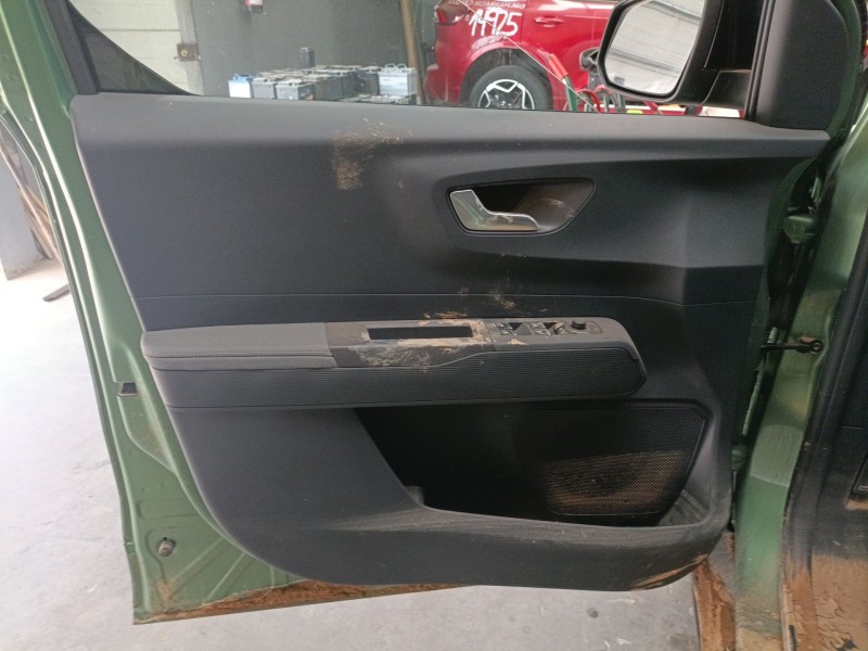 Recambio de guarnecido puerta delantera izquierda para ford tourneo combi v769 referencia OEM IAM   