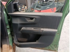 Recambio de guarnecido puerta delantera derecha para ford tourneo combi v769 referencia OEM IAM   