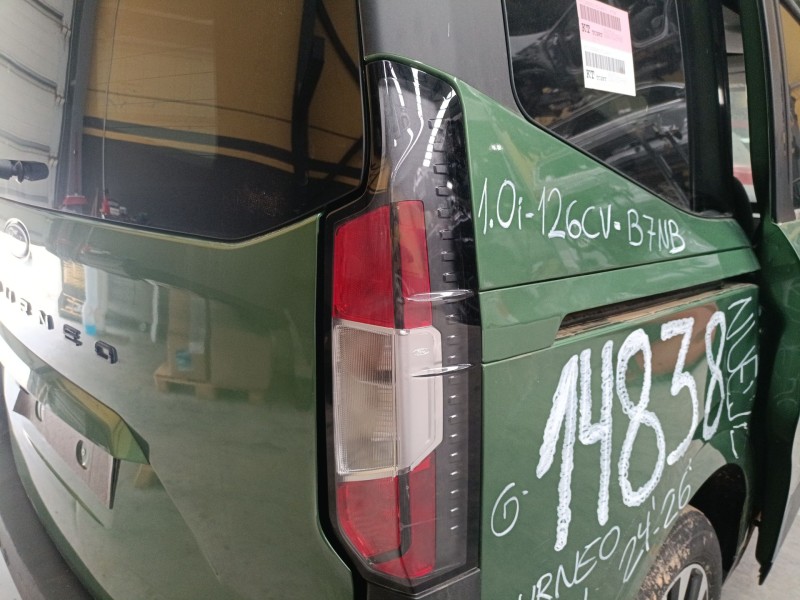 Recambio de piloto trasero derecho para ford tourneo combi v769 referencia OEM IAM   