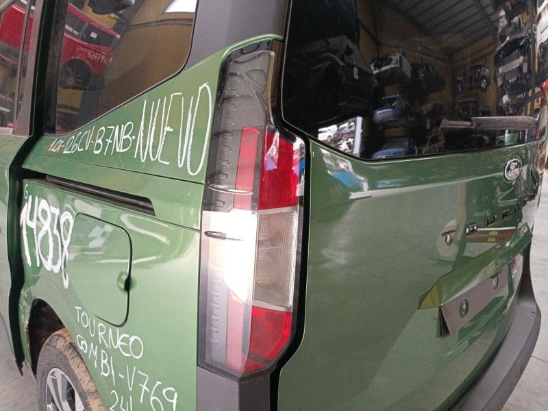 Recambio de piloto trasero izquierdo para ford tourneo combi v769 referencia OEM IAM   