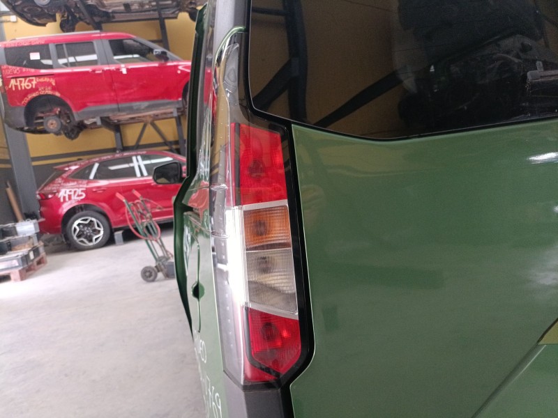 Recambio de piloto trasero izquierdo para ford tourneo combi v769 referencia OEM IAM   