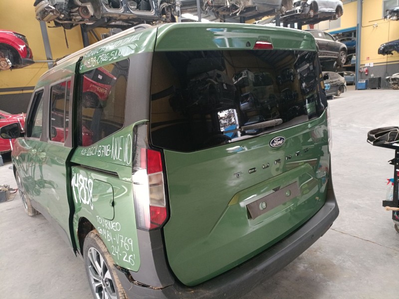 Recambio de porton trasero para ford tourneo combi v769 referencia OEM IAM   