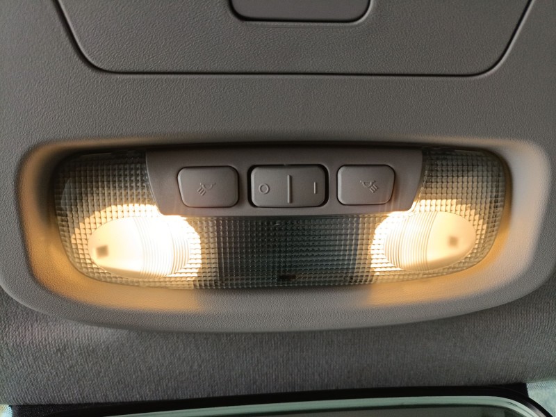 Recambio de luz interior para ford tourneo combi v769 referencia OEM IAM   
