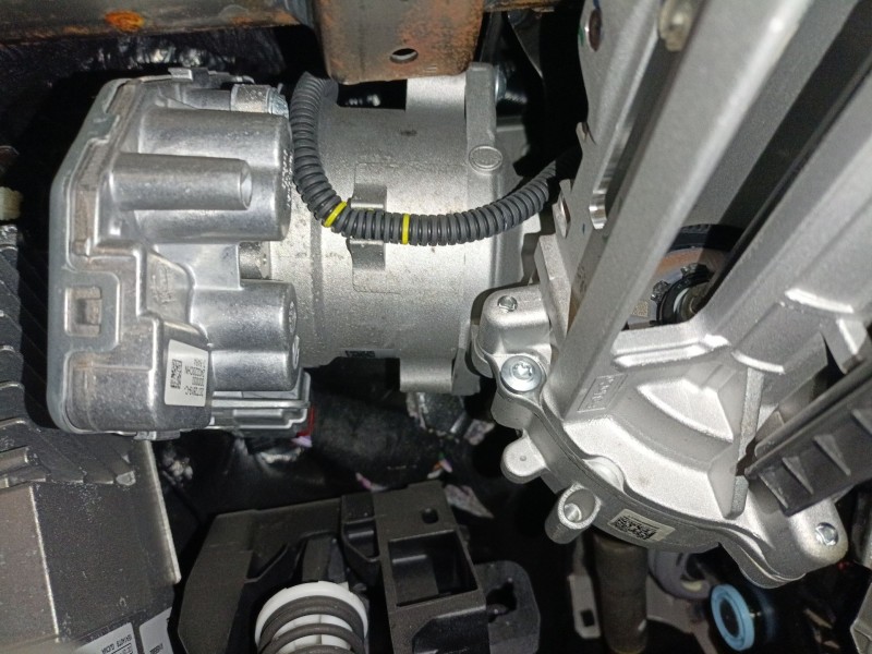 Recambio de columna direccion para ford tourneo combi v769 referencia OEM IAM 2072819C  