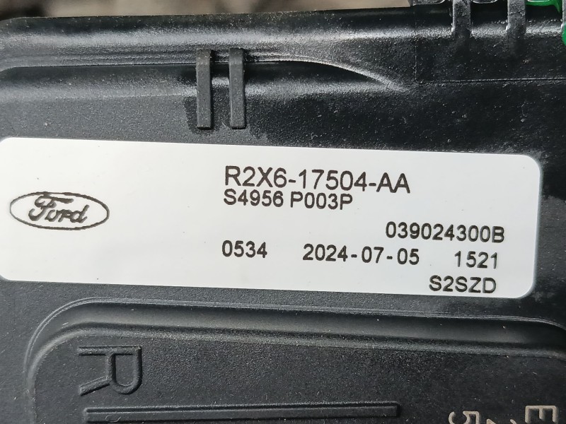 Recambio de motor limpia delantero para ford tourneo combi v769 referencia OEM IAM R2X617504AA  