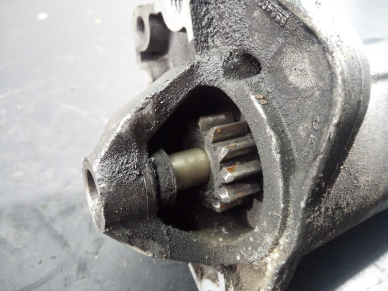 Recambio de motor arranque para nissan pulsar (c13) acenta referencia OEM IAM 233001073R 0001136008 