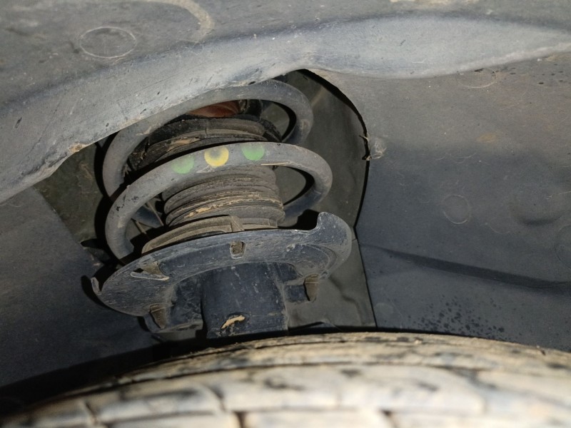 Recambio de amortiguador delantero izquierdo para ford fiesta vi (cb1, ccn) 1.25 referencia OEM IAM   