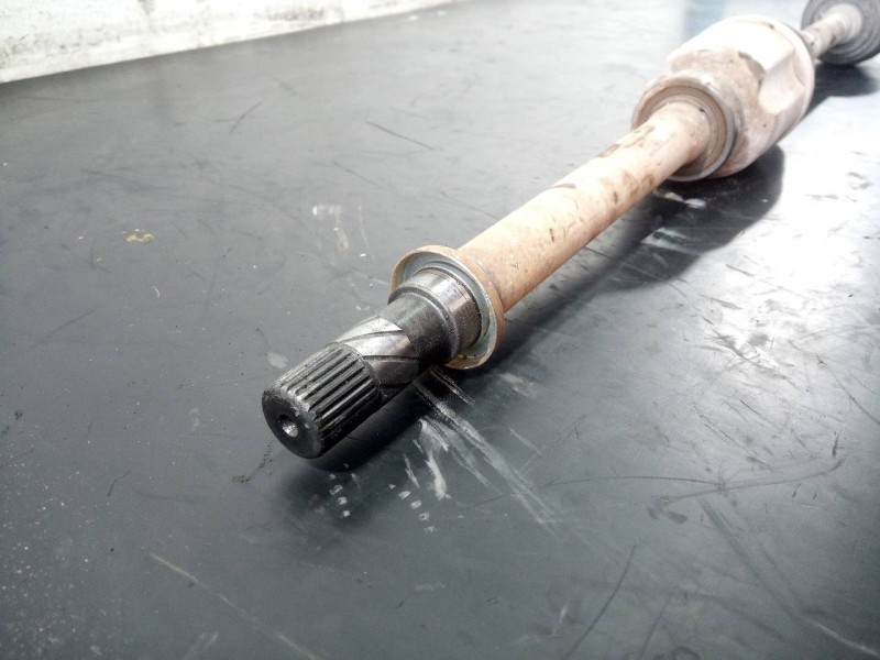 Recambio de transmision delantera derecha para dacia duster ambiance 4x2 referencia OEM IAM 391003840R  P1-B6-32
