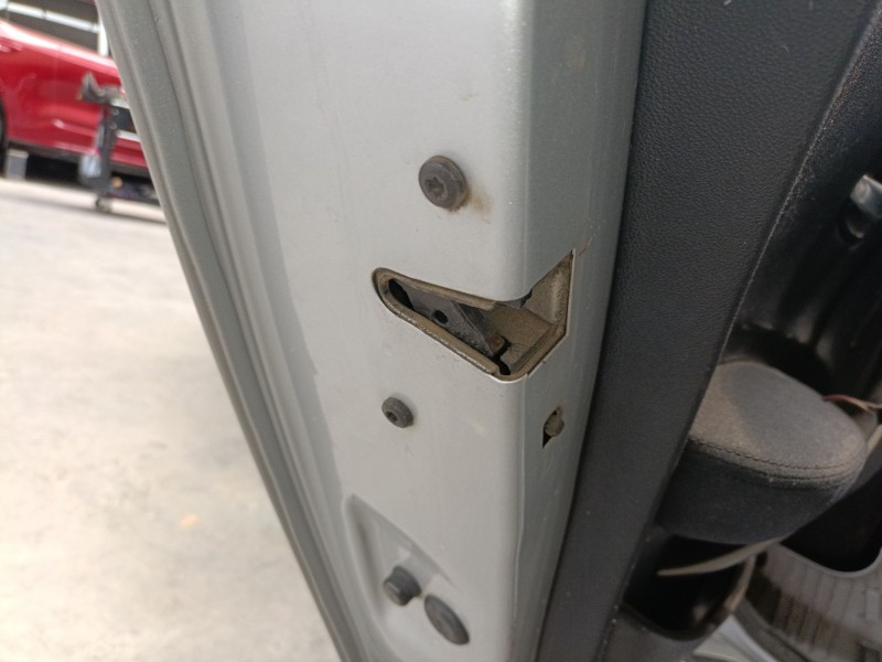Recambio de cerradura puerta trasera izquierda para bmw 1 (e87) 120 d referencia OEM IAM   