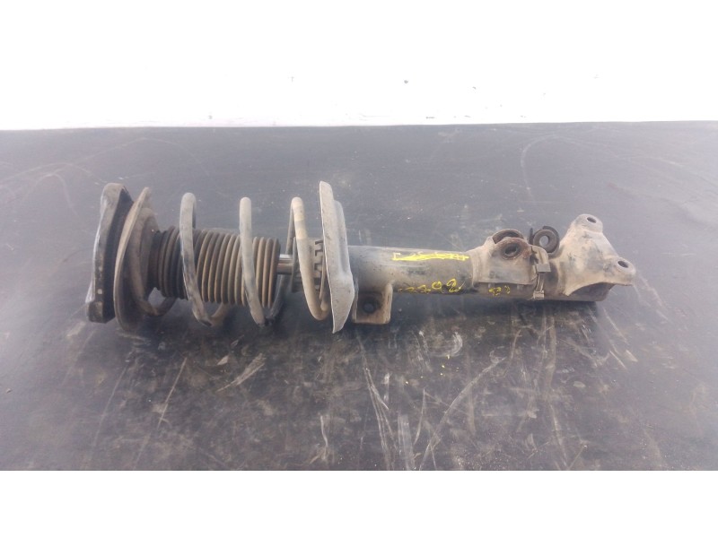 Recambio de amortiguador delantero izquierdo para mercedes-benz clase c (w204) c 220 cdi (204.002) referencia OEM IAM A204320543
