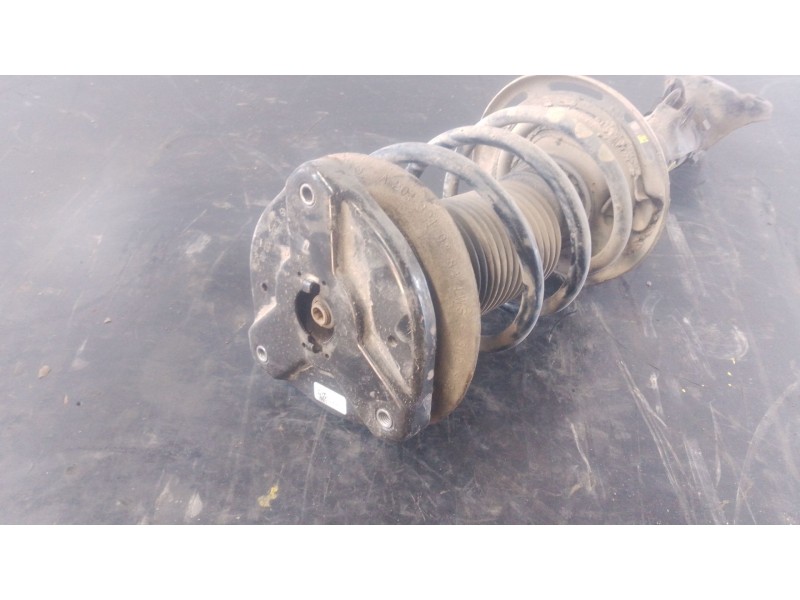 Recambio de amortiguador delantero izquierdo para mercedes-benz clase c (w204) c 220 cdi (204.002) referencia OEM IAM A204320543