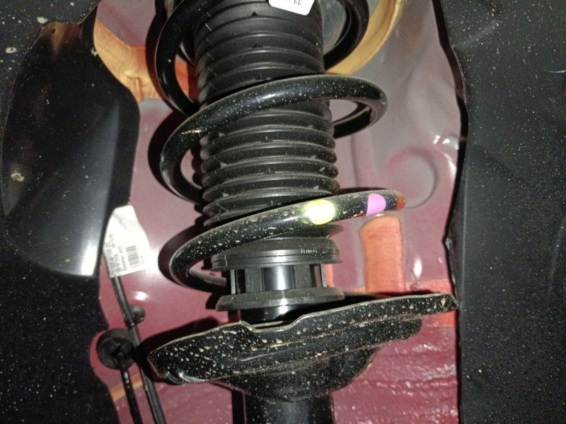 Recambio de amortiguador delantero izquierdo para audi a1 sportback (gba) 25 tfsi referencia OEM IAM   