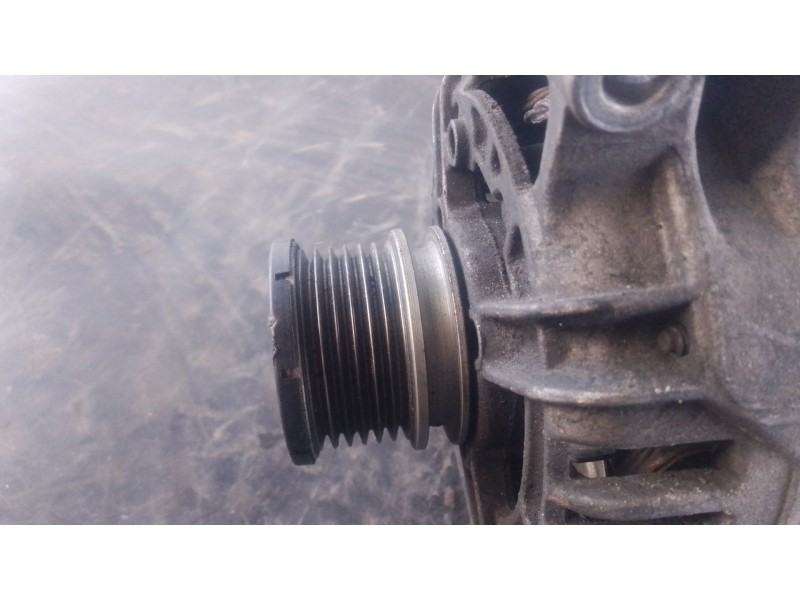 Recambio de alternador para mercedes-benz sprinter 02.00  caja cerrada 213 cdi (901.6/902.661-662) referencia OEM IAM   