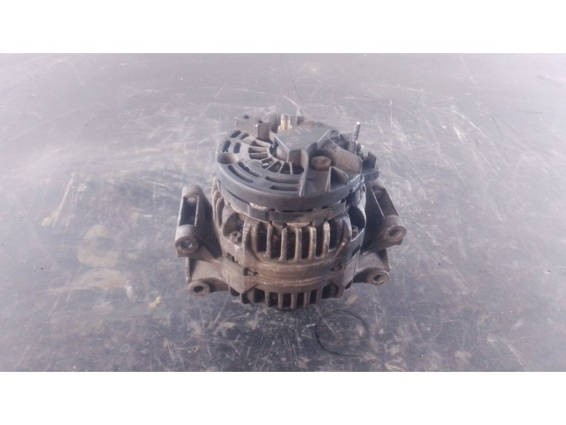 Recambio de alternador para mercedes-benz sprinter 02.00  caja cerrada 213 cdi (901.6/902.661-662) referencia OEM IAM   
