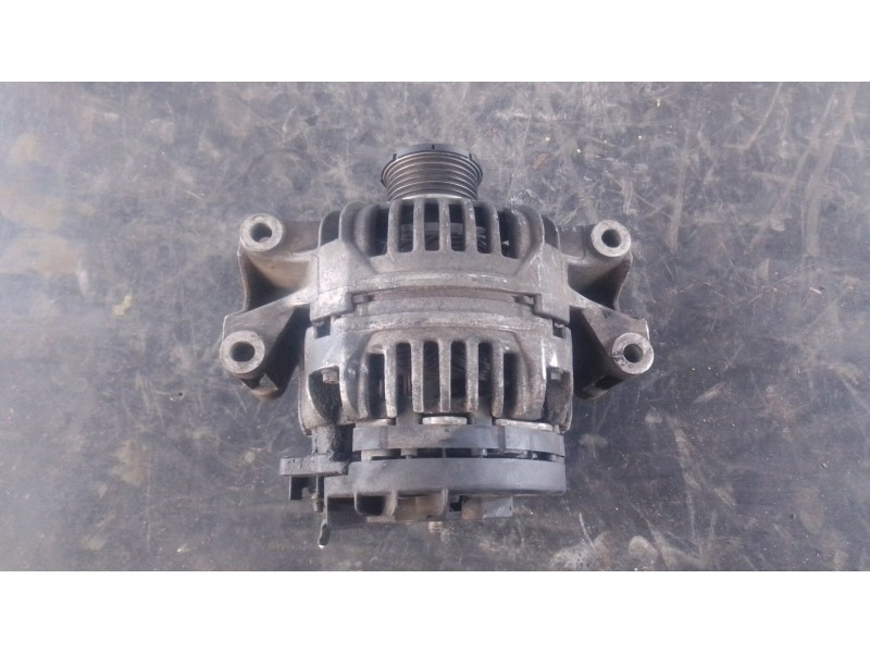 Recambio de alternador para mercedes-benz sprinter 02.00  caja cerrada 213 cdi (901.6/902.661-662) referencia OEM IAM   