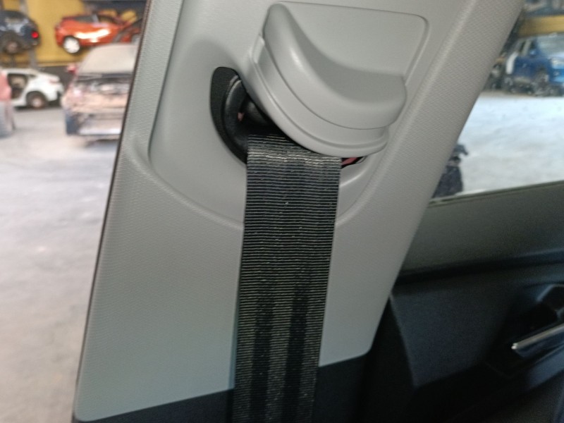 Recambio de cinturon seguridad delantero derecho para audi a1 sportback (gba) 25 tfsi referencia OEM IAM   