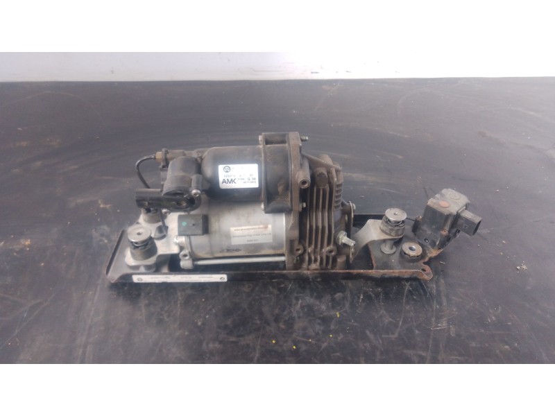 Recambio de compresor volumetrico para bmw 5 (e60) 520 d referencia OEM IAM 676908201  